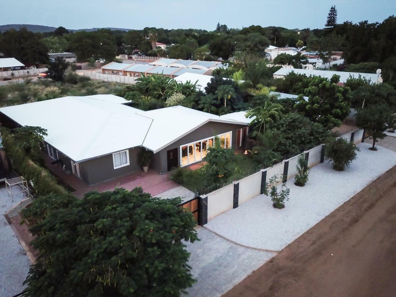 Haus Mopanie Lägenhet Tsumeb Exteriör bild